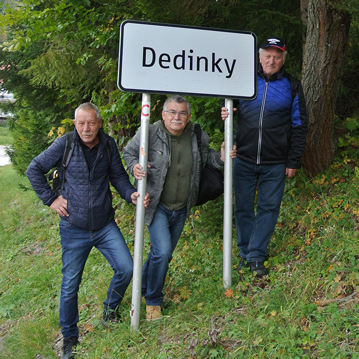 09. 10. 2025 – Seniori cestovali vlakom na Dedinky