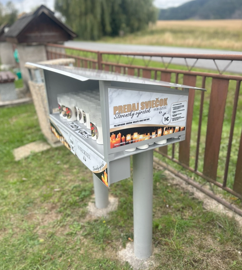 Cintorín Predajná - predajný pult na sviečky
